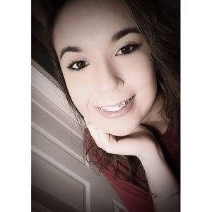 Meet your Posher, Jillian